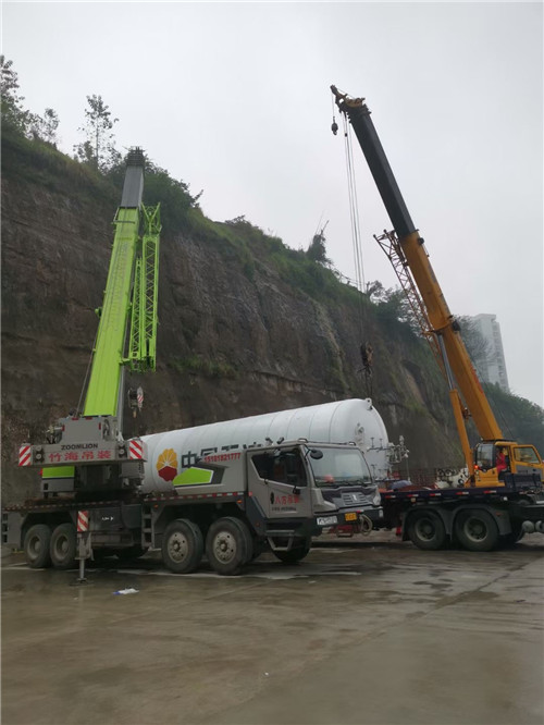 图们市“不怕风雨冻”—— 吊车的 “恶劣环境适应” 技术